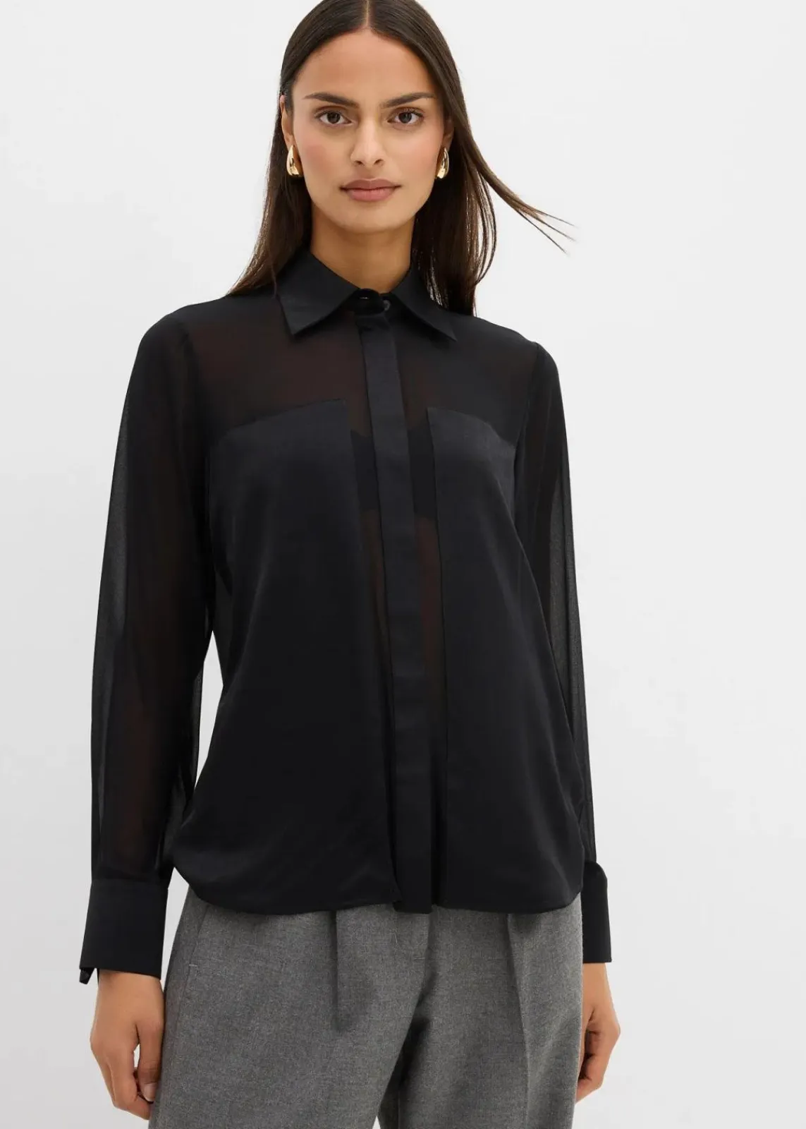 bonprix Blusen & Tuniken|Bekleidung·Jacken & Mäntel^Hemdbluse mit Satineinsatz schwarz