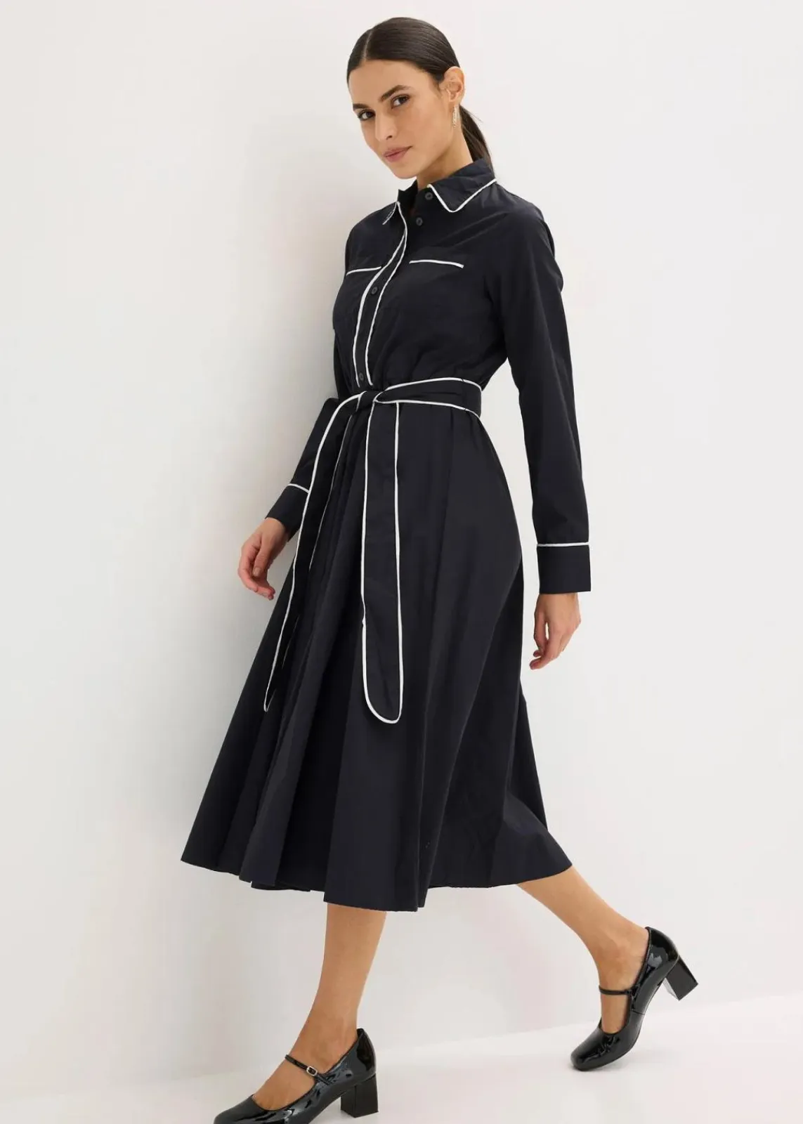 bonprix Bekleidung·Pullover & Strickjacken|Kleider^Hemdblusenkleid aus Baumwoll-Popeline mit bügelfreier Ausrüstung schwarz/wollweiß