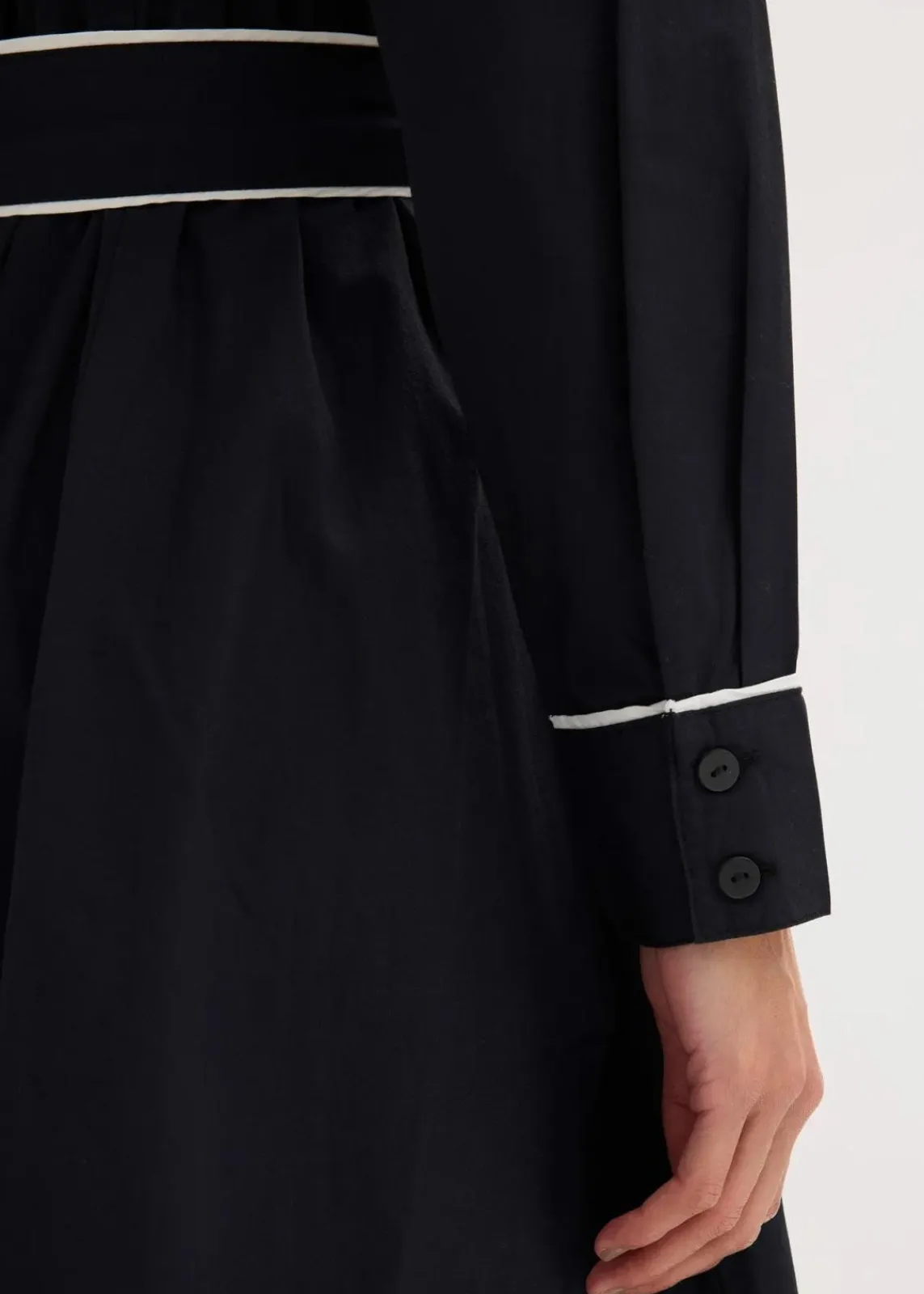 bonprix Bekleidung·Pullover & Strickjacken|Kleider^Hemdblusenkleid aus Baumwoll-Popeline mit bügelfreier Ausrüstung schwarz/wollweiß
