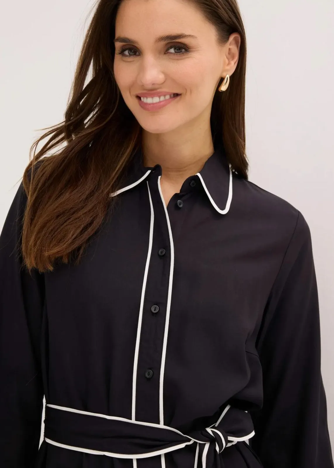 bonprix Bekleidung·Pullover & Strickjacken|Kleider^Hemdblusenkleid aus reiner Viskose schwarz/wollweiß
