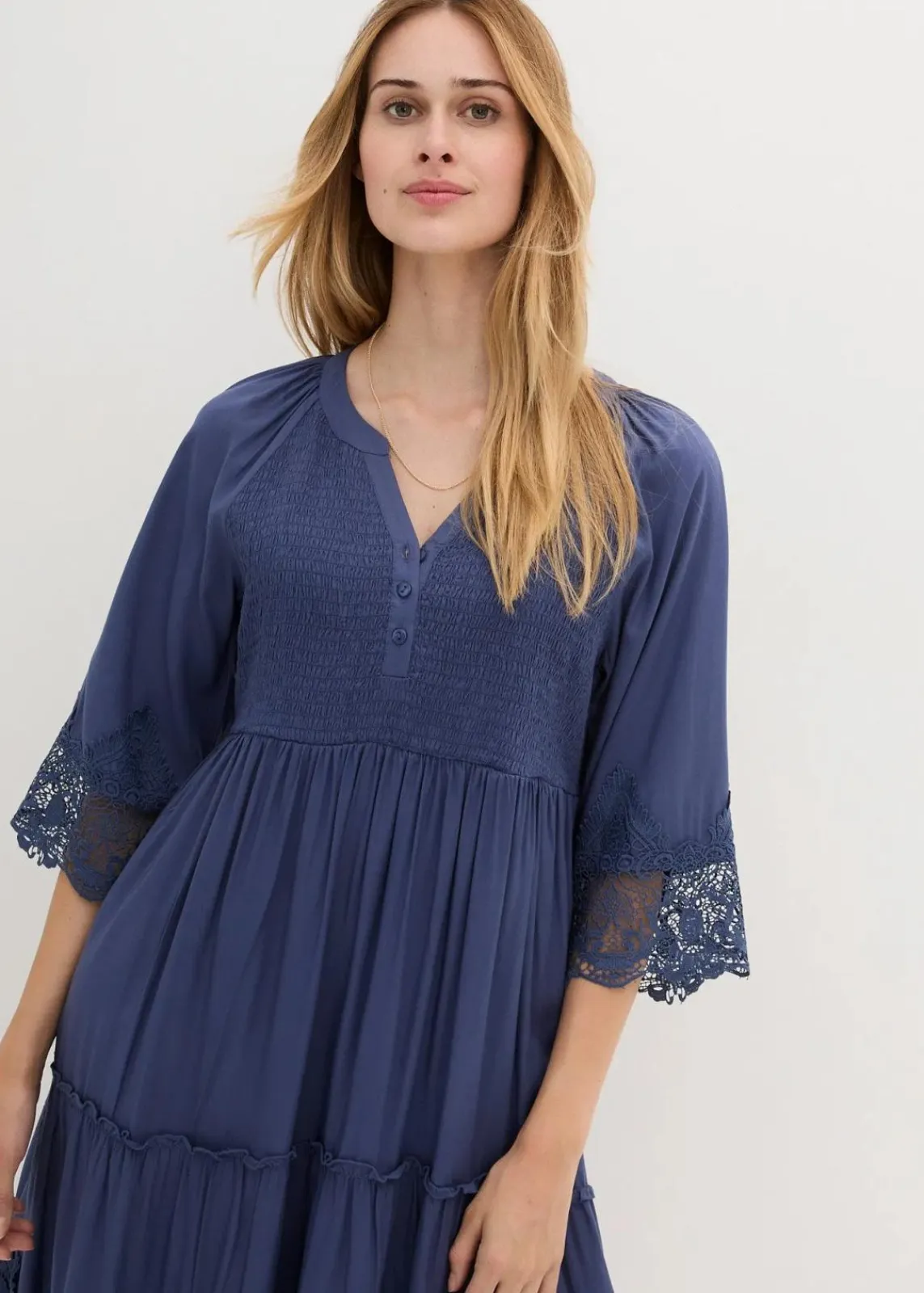 bonprix Bekleidung·Pullover & Strickjacken|Kleider^Hemdblusenkleid mit Spitze indigo