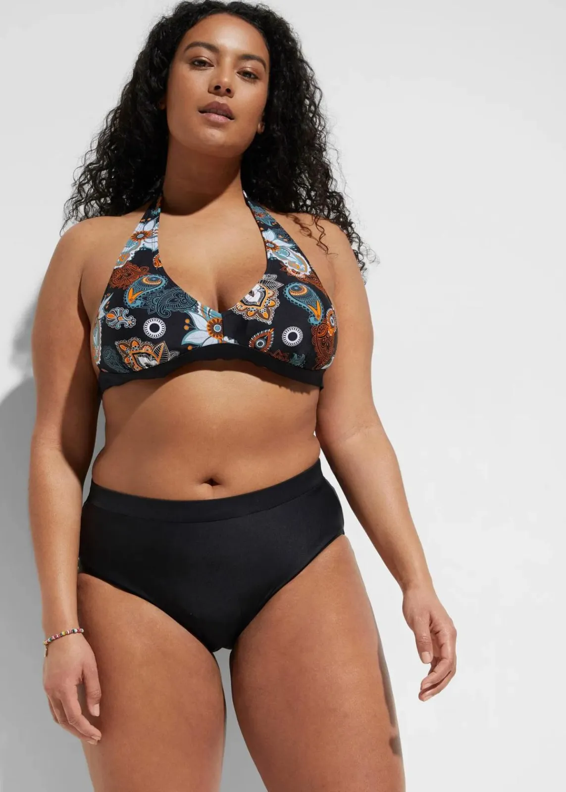 bonprix Nachhaltigere Materialien|Mix & Match^High Waist Light Shape-Bikinihose schwarz