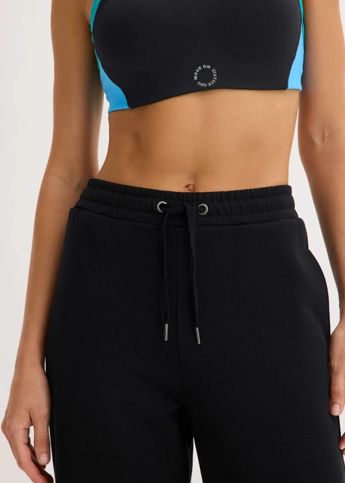 bonprix Bekleidung·Röcke|Bekleidung·Blusen & Tuniken^Highwaist Jogginghose aus reiner Bio-Baumwolle schwarz