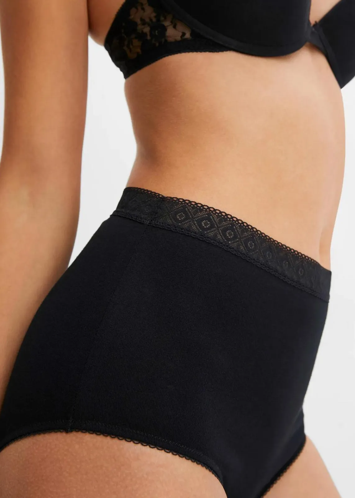 bonprix Wäsche·Basics|Wäsche·Baumwollunterwäsche^Highwaist Slip mit Baumwolle (3er Pack) schwarz + ahornrot
