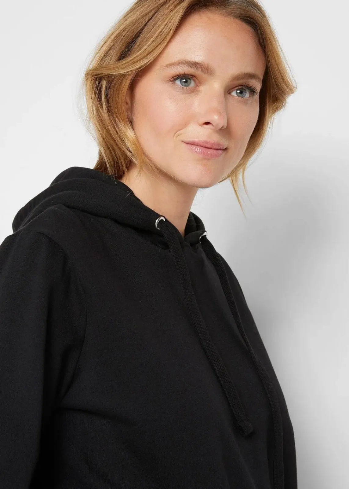 bonprix Sweat|Basics^Hoodie schwarz