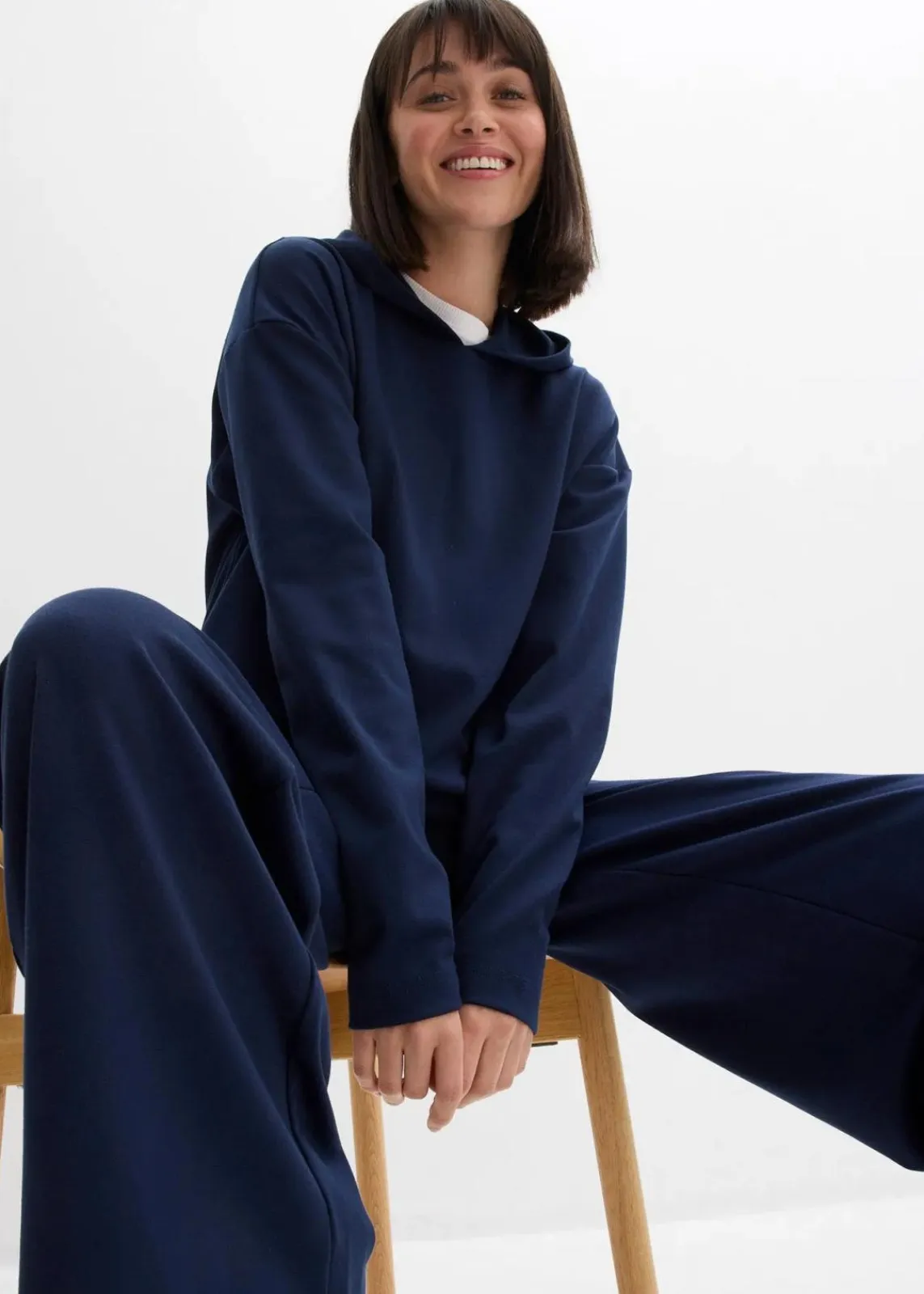 bonprix Bekleidung·Blusen & Tuniken|Sweat^Hoodie aus bequemen Punto di Roma dunkelblau