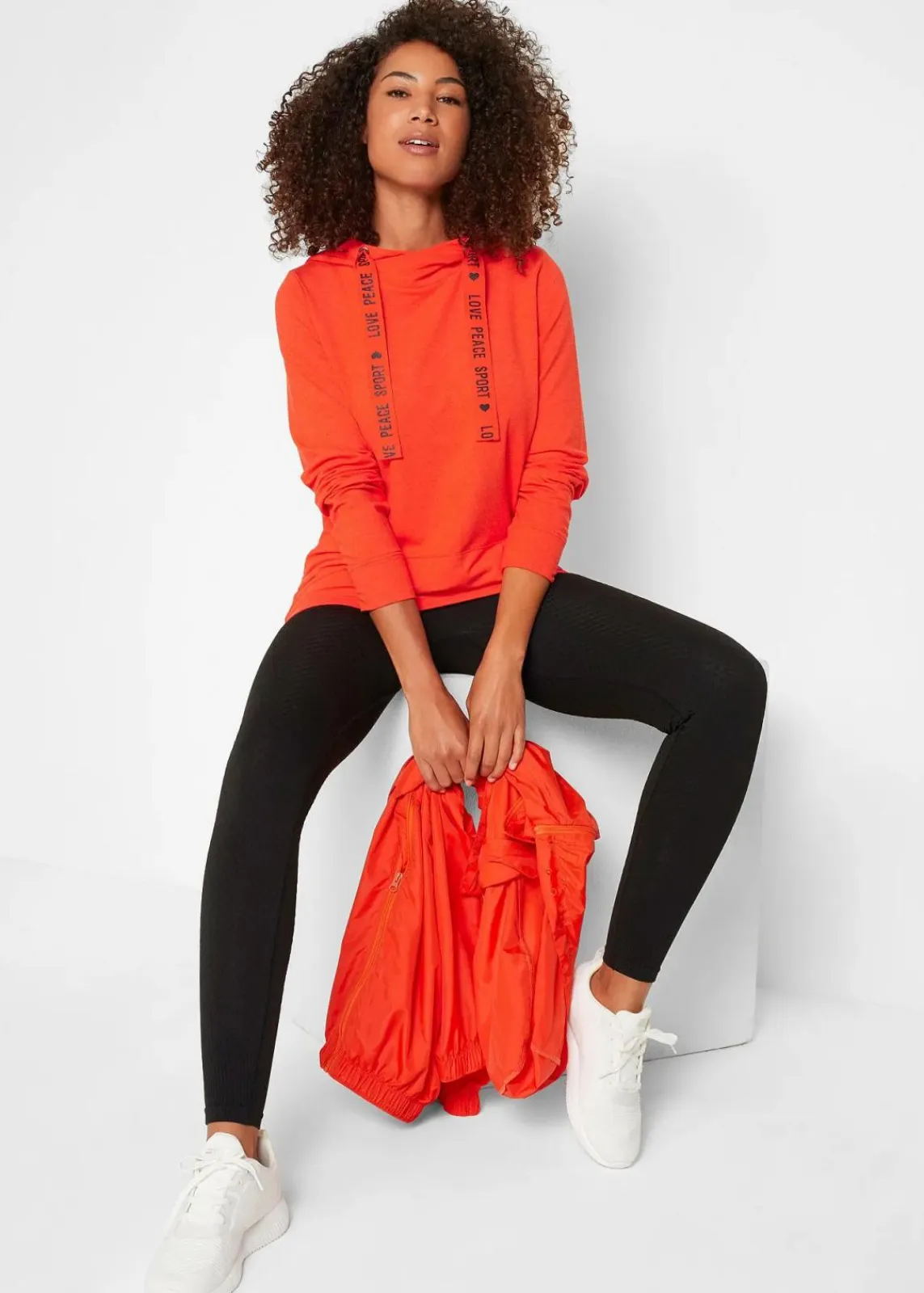 bonprix Bekleidung·Sweat|Bekleidung·Blusen & Tuniken^Hoodie aus softem Viskose-Mix blutorange