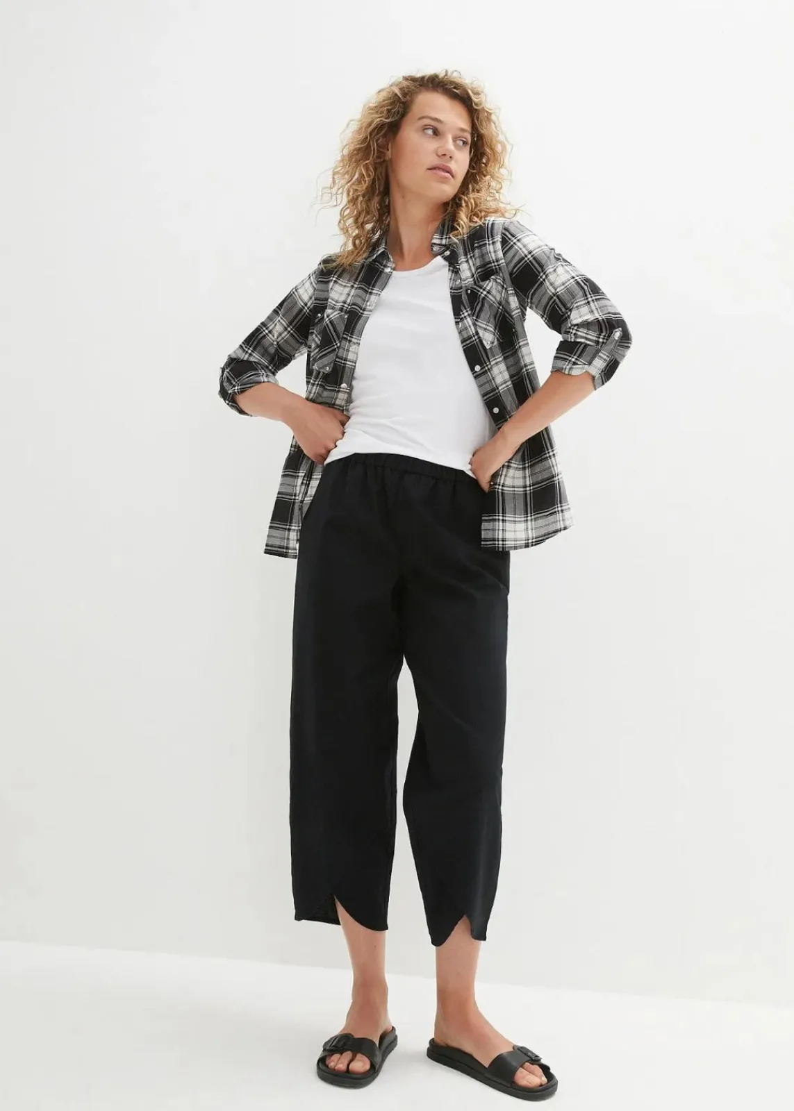 bonprix Bekleidung·Kleider|Hosen^3/4-Hose aus leichtem Leinen-Mix schwarz