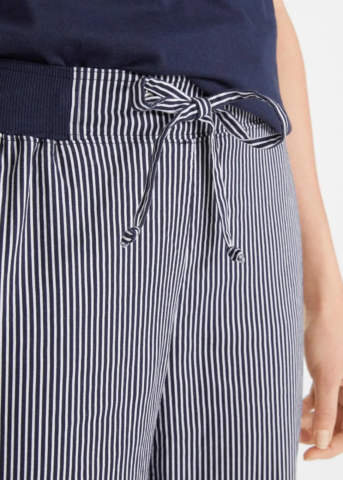 bonprix Bekleidung·Kleider|Hosen^Hose mit Leinen, 7/8 Länge dunkelblau/weiß gestreift