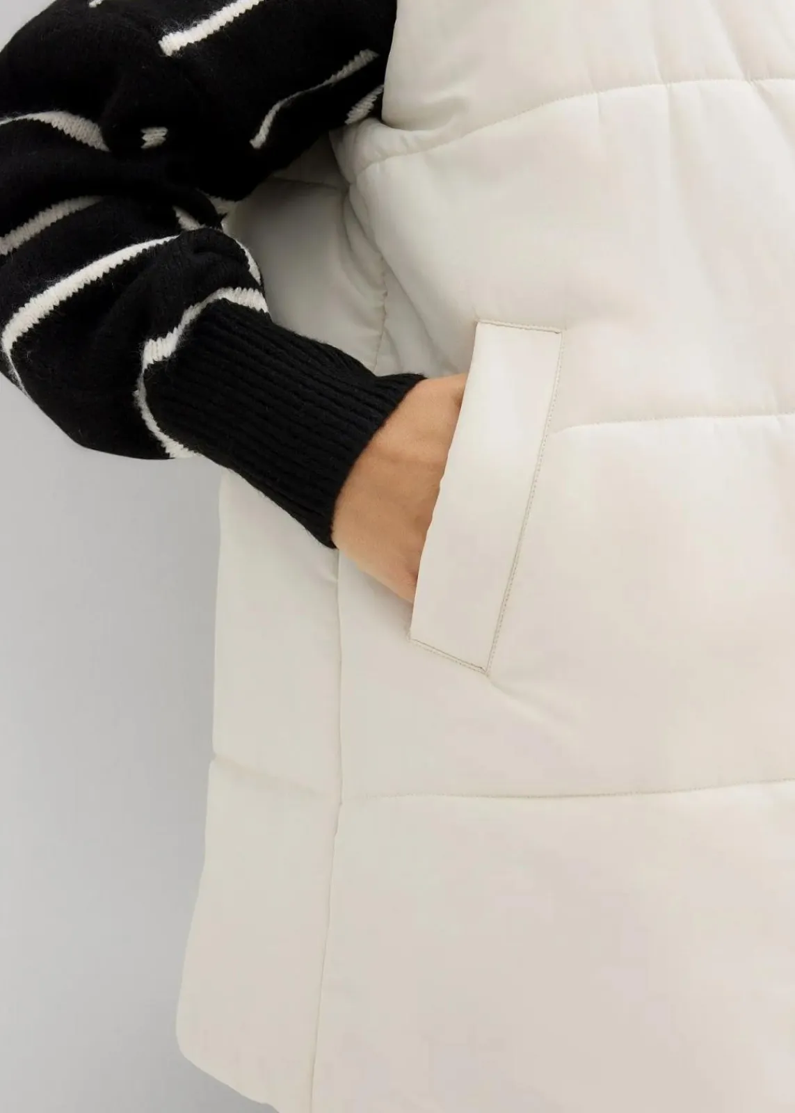 bonprix Bekleidung·Blazer|Umstandsmode^4-in-1 gefütterte Umstandsweste zum Wenden mit Trageeinsatz beige/schwarz