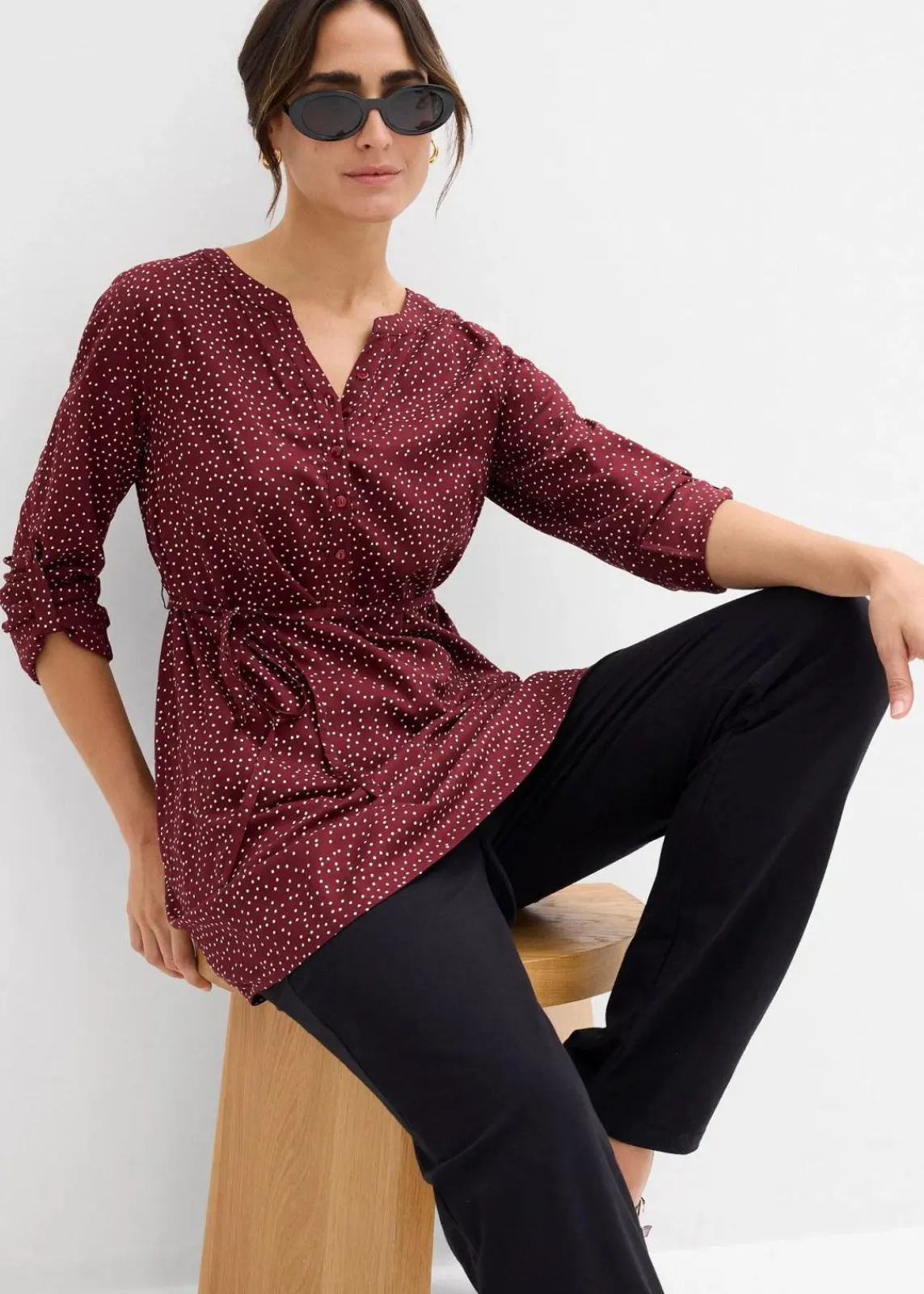 bonprix Bekleidung·Blazer|Umstandsmode^2-in-1 Umstands- und Stillblusenkleid aus fließender Viskose dunkelbeere/weiß gepunktet