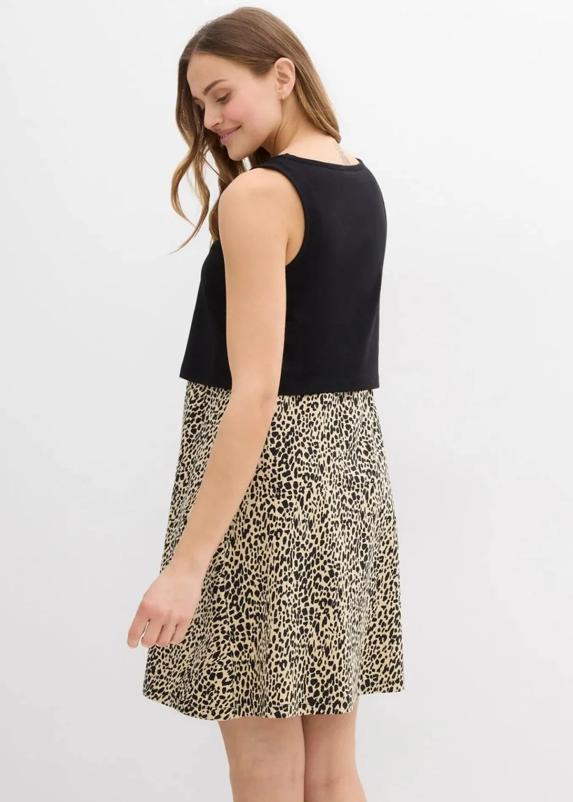 bonprix Bekleidung·Blazer|Umstandsmode^2-in-1 Umstands- und Stillkleid aus Baumwolljersey schwarz/beige leo bedruckt