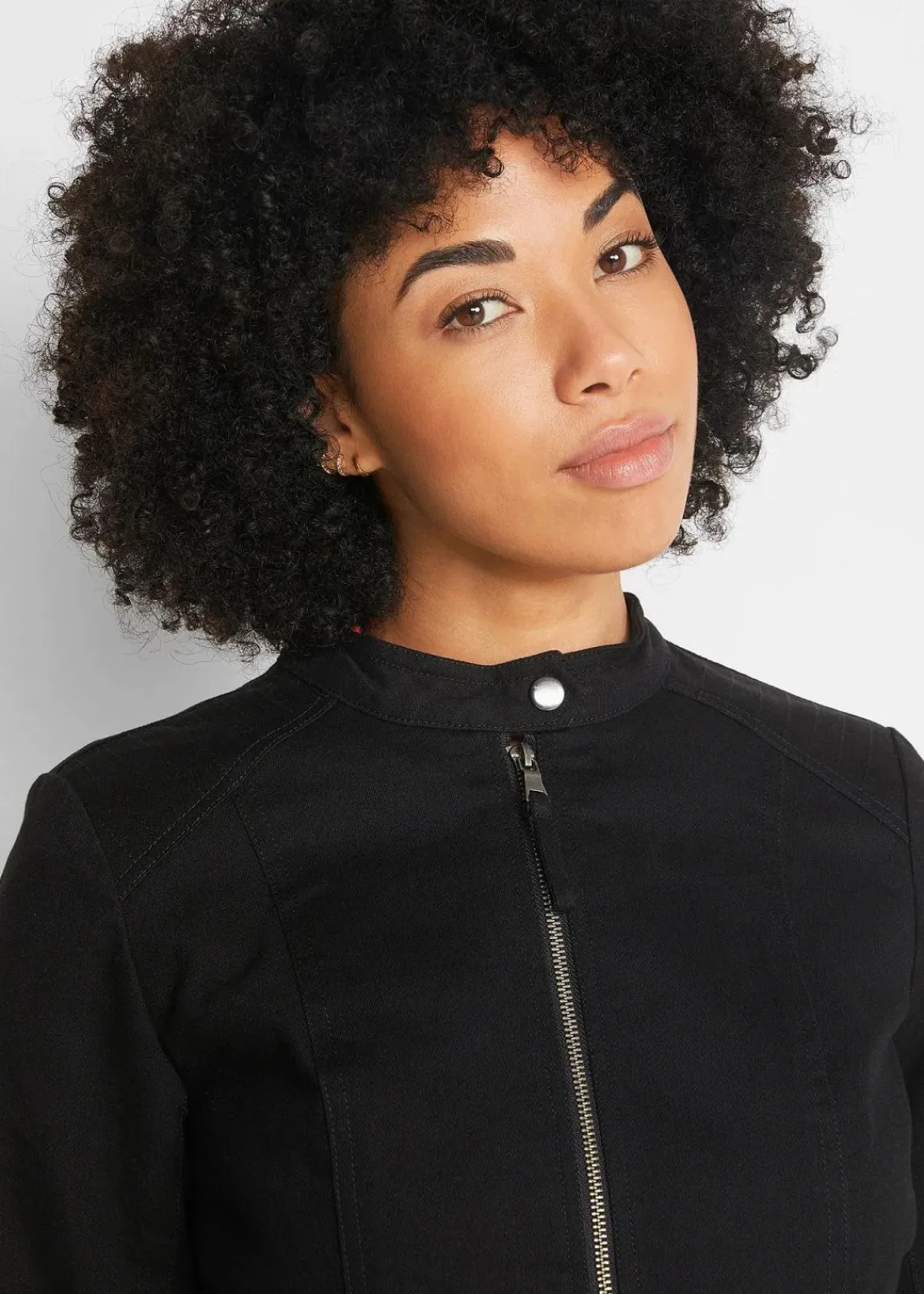 bonprix Bekleidung·Hosen|Jacken & Mäntel^Jacke aus Baumwoll-Twill mit seitlichen Stretcheinsätzen schwarz