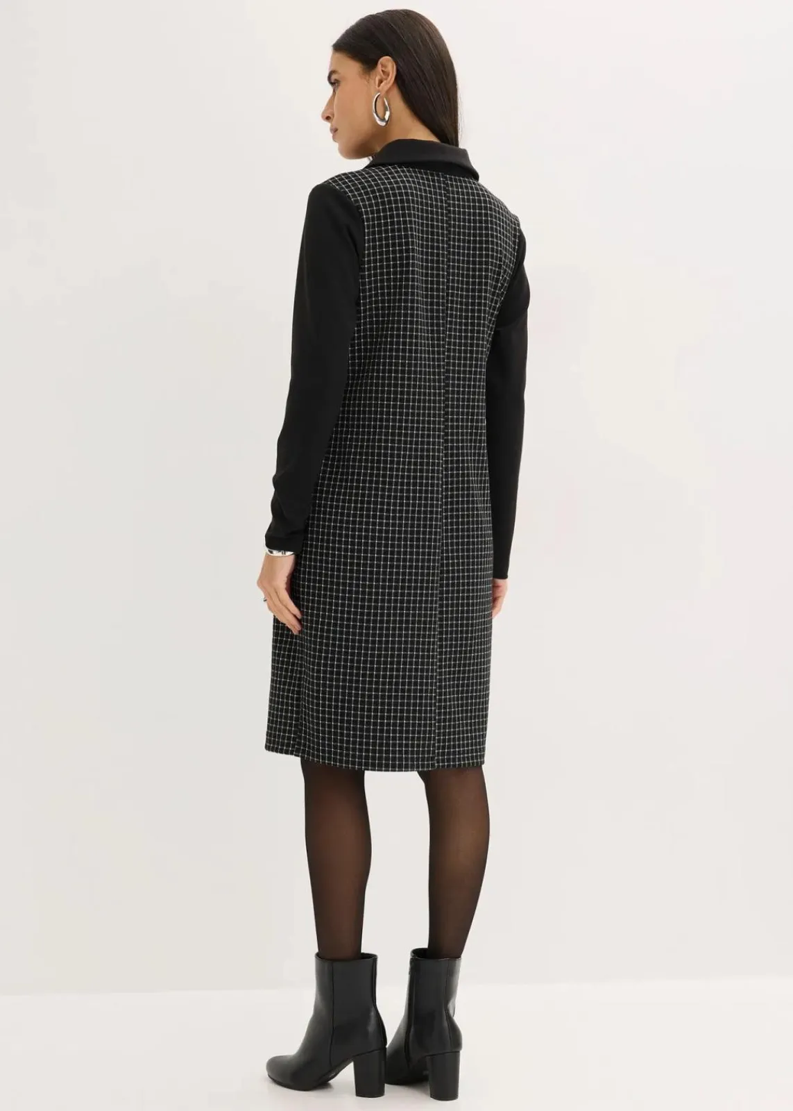 bonprix Bekleidung·Pullover & Strickjacken|Kleider^Jacquard Kleid mit Kontrastkragen schwarz/wollweiß kariert