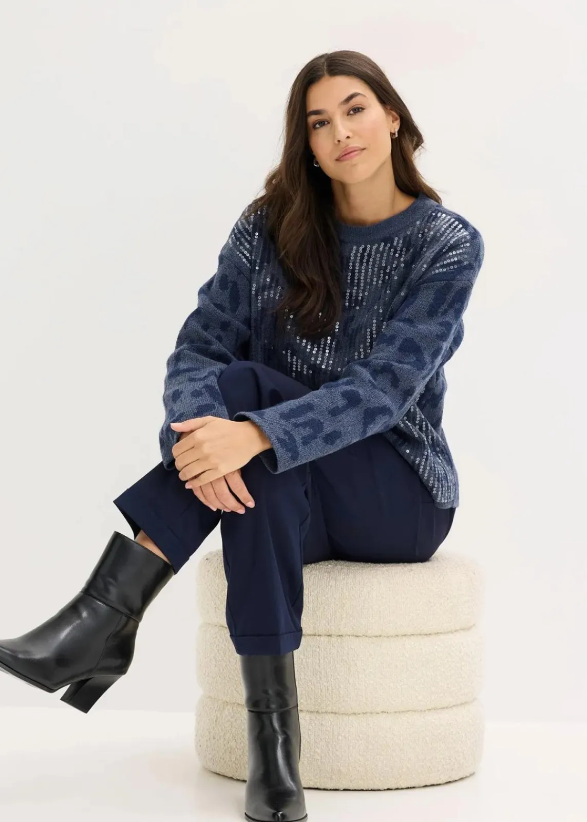 bonprix Bekleidung·Umstandsmode|Strickmode^Jacquard Oversize Pullover mit Pailletten indigo/dunkelblau leo
