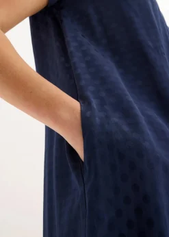 bonprix Bekleidung·Pullover & Strickjacken|Kleider^Jaquard-Kleid mit eingelegten falten dunkelblau gepunktet