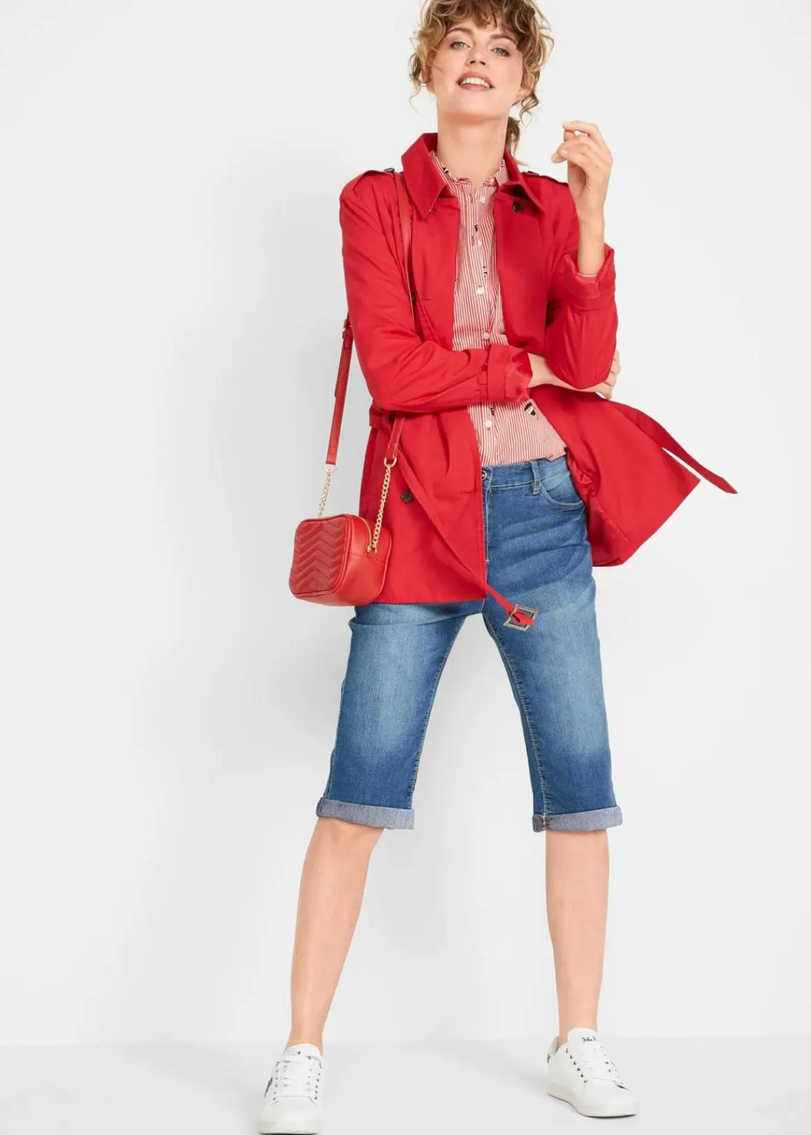 bonprix Bekleidung·Outdoorbekleidung|Bekleidung·Shirts & Tops^Jeans Bermuda Mid Waist mit gekrempeltem Saum blau denim
