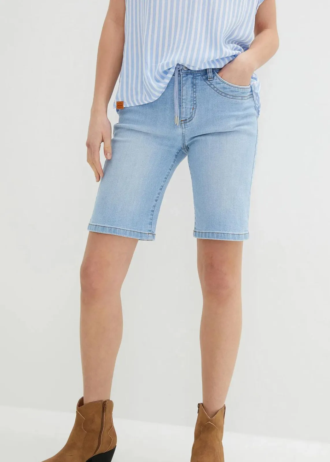 bonprix Jeans|Shorts^Jeans Bermuda Slim Fit Mid Waist eisblau denim used