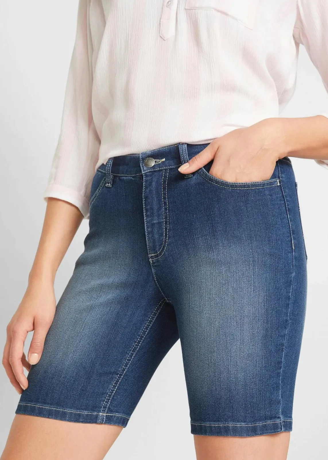 bonprix Bekleidung·Outdoorbekleidung|Bekleidung·Shirts & Tops^Jeans-Bermuda Mid Waist blau denim used