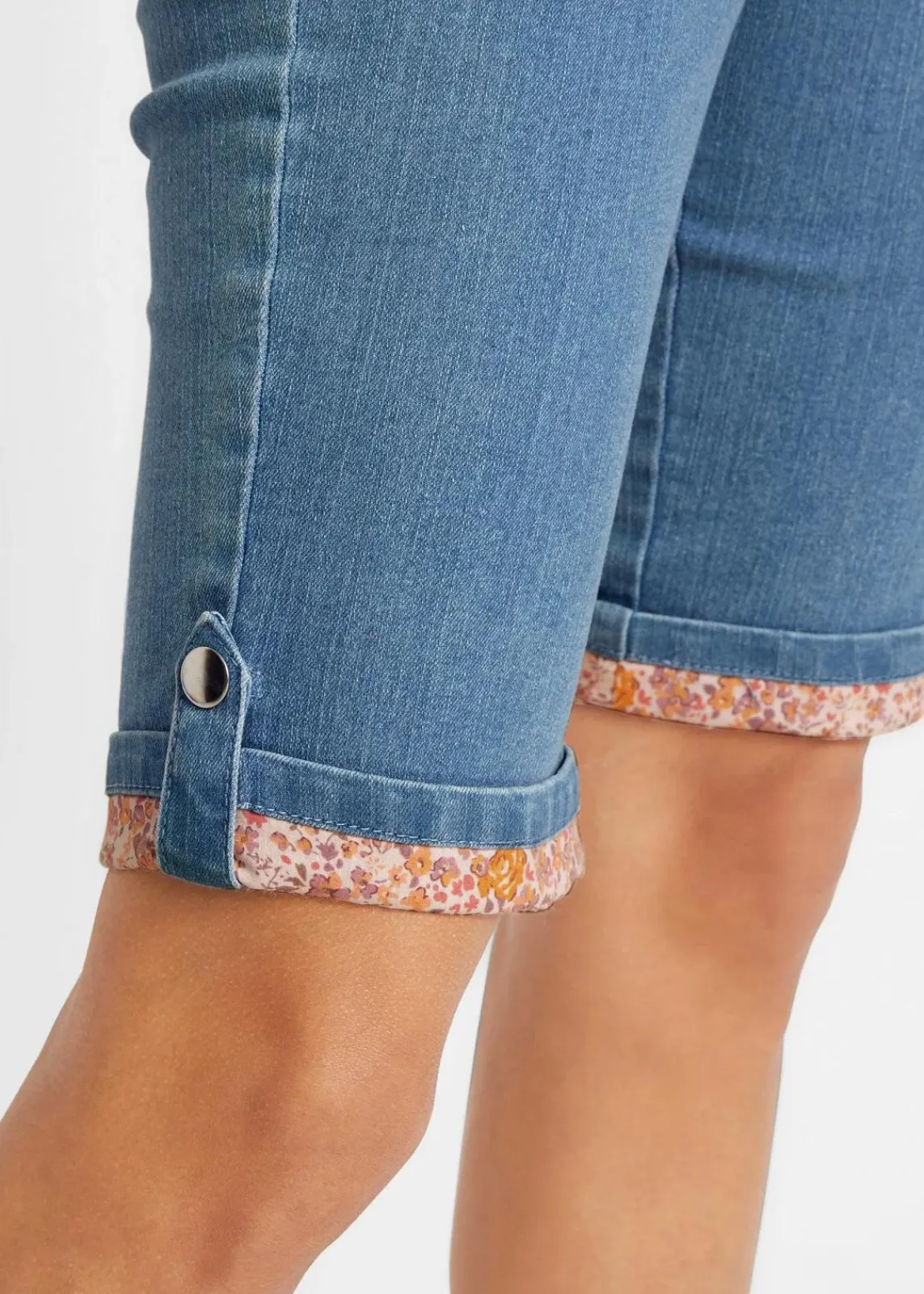 bonprix Bekleidung·Outdoorbekleidung|Shorts^Jeans-Bermuda mit farbigem Aufschlag hellblau denim
