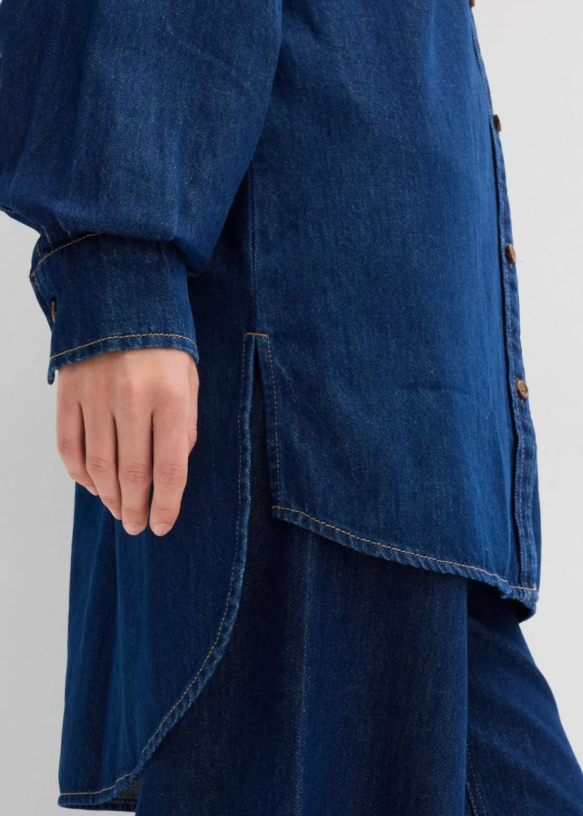 bonprix Bekleidung·Jacken & Mäntel|Blusen & Tuniken^Jeansbluse aus schwerem Denim, reine Baumwolle, Oversized tiefblau denim ungewaschen