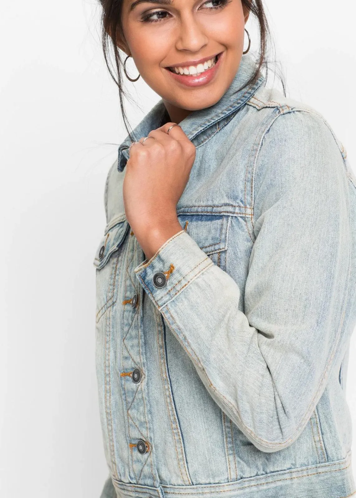 bonprix Jacken & Mäntel^Jeansjacke hellblau denim
