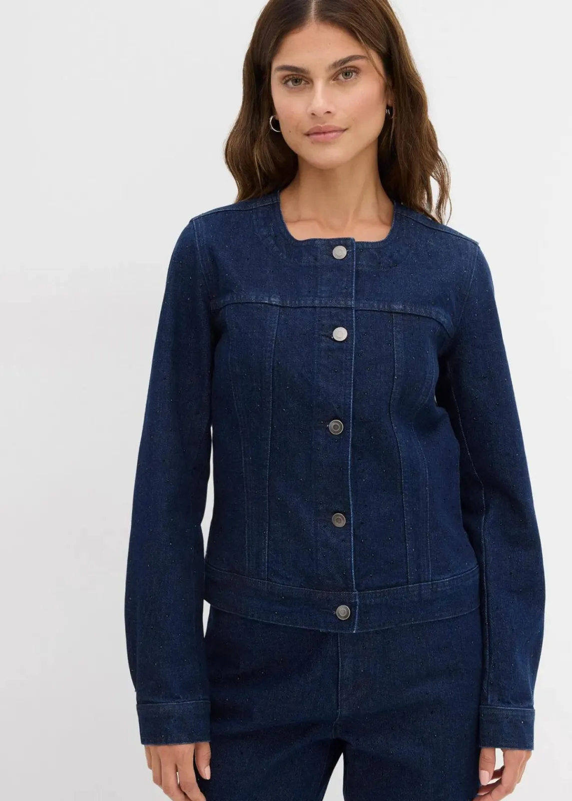 bonprix Jacken & Mäntel|Bekleidung·Hosen^Jeansjacke mit Strass tiefblau denim ungewaschen