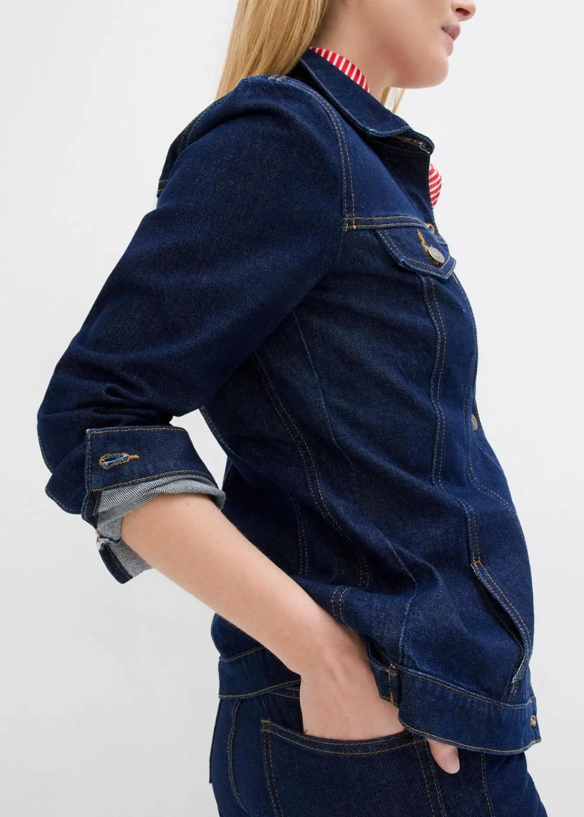 bonprix Bekleidung·Hosen|Jacken & Mäntel^Jeansjacke, tailliert, mit Baumwolle tiefblau denim ungewaschen