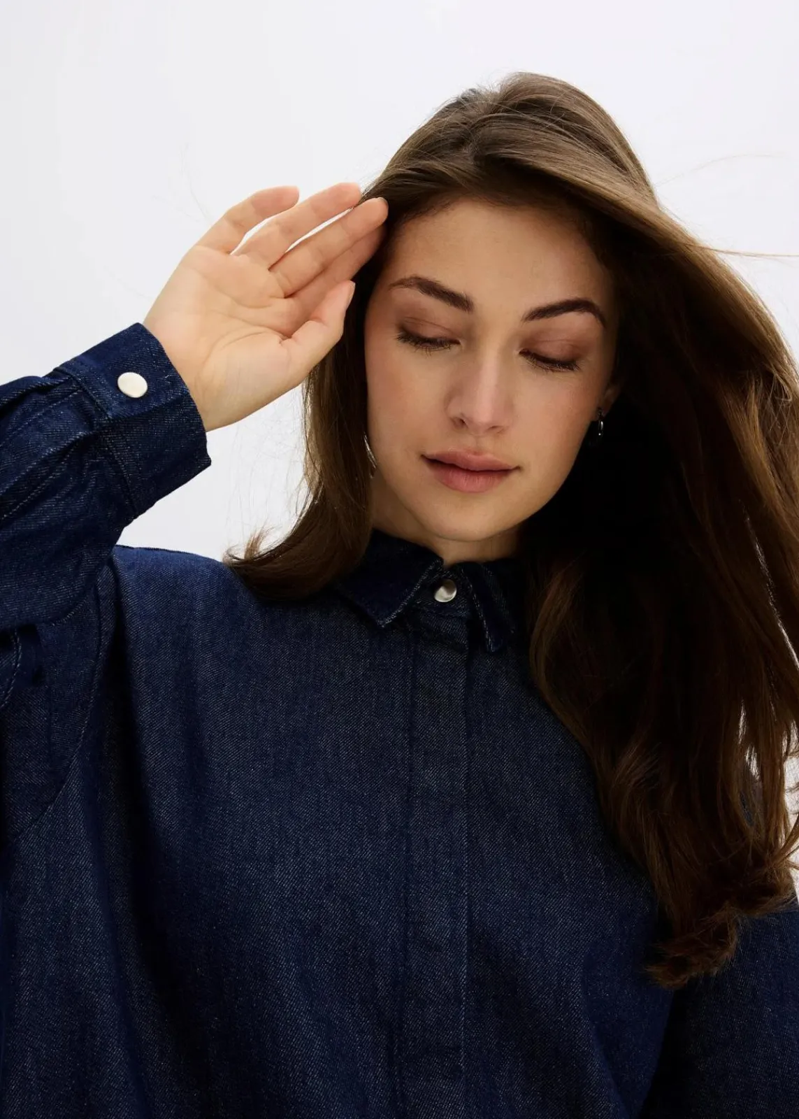 bonprix Bekleidung·Pullover & Strickjacken|Kleider^Jeanskleid tiefblau denim ungewaschen