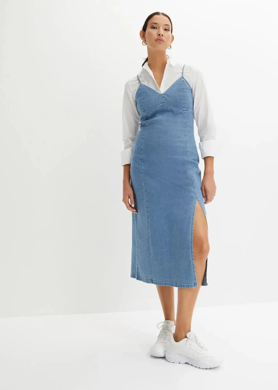 bonprix Nachhaltigere Materialien|Kleider^Jeanskleid mit Schlitz hellblau denim