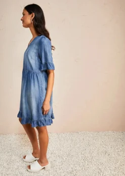 bonprix Nachhaltigere Materialien|Kleider^Jeanskleid mit Volants hellblau denim
