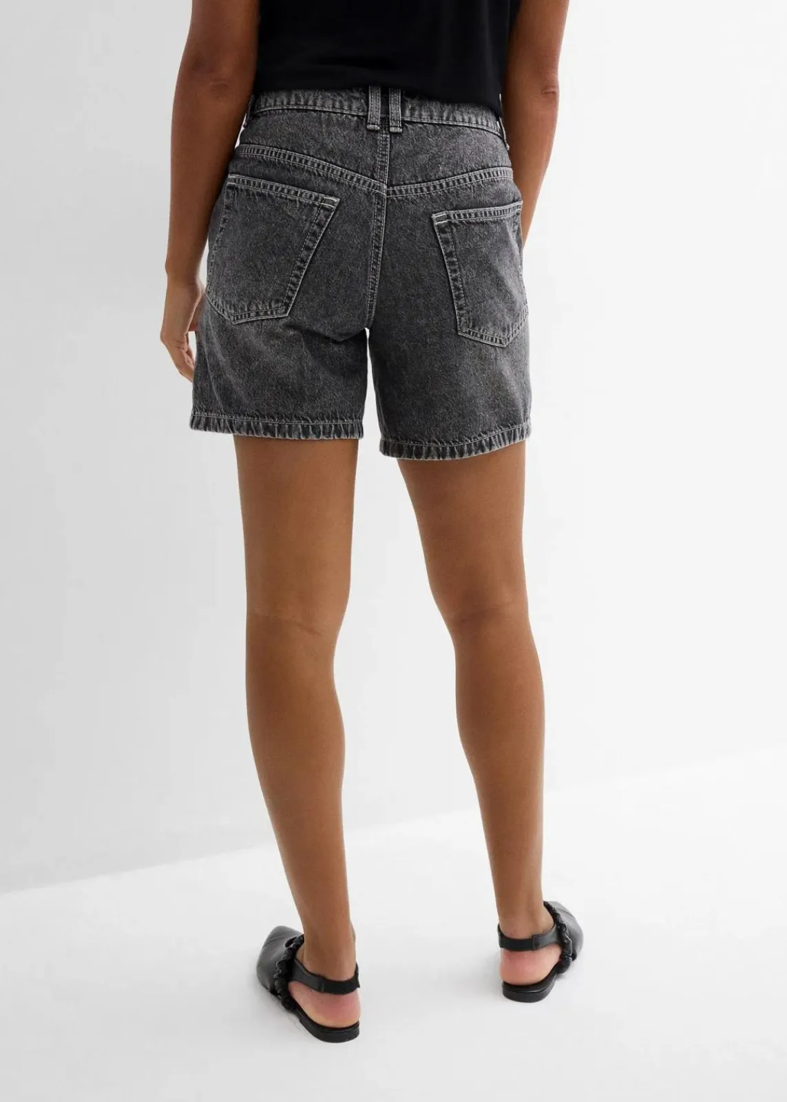 bonprix Jeans|Shorts^Jeans-Shorts Mid Waist schwarz denim used