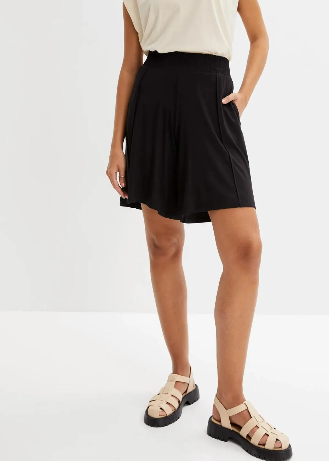 bonprix Nachhaltigere Materialien|Hosen^Jersey-Bermuda mit Bequembund schwarz