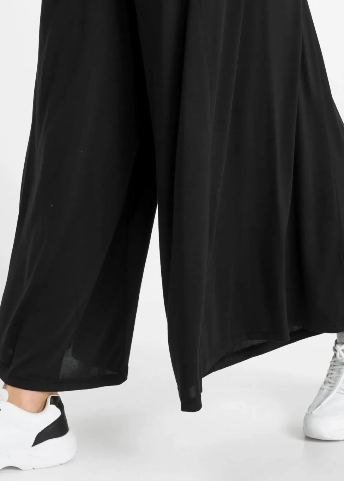 bonprix Bekleidung·Kleider|Hosen^Jersey-Culotte mit weitem Bein schwarz