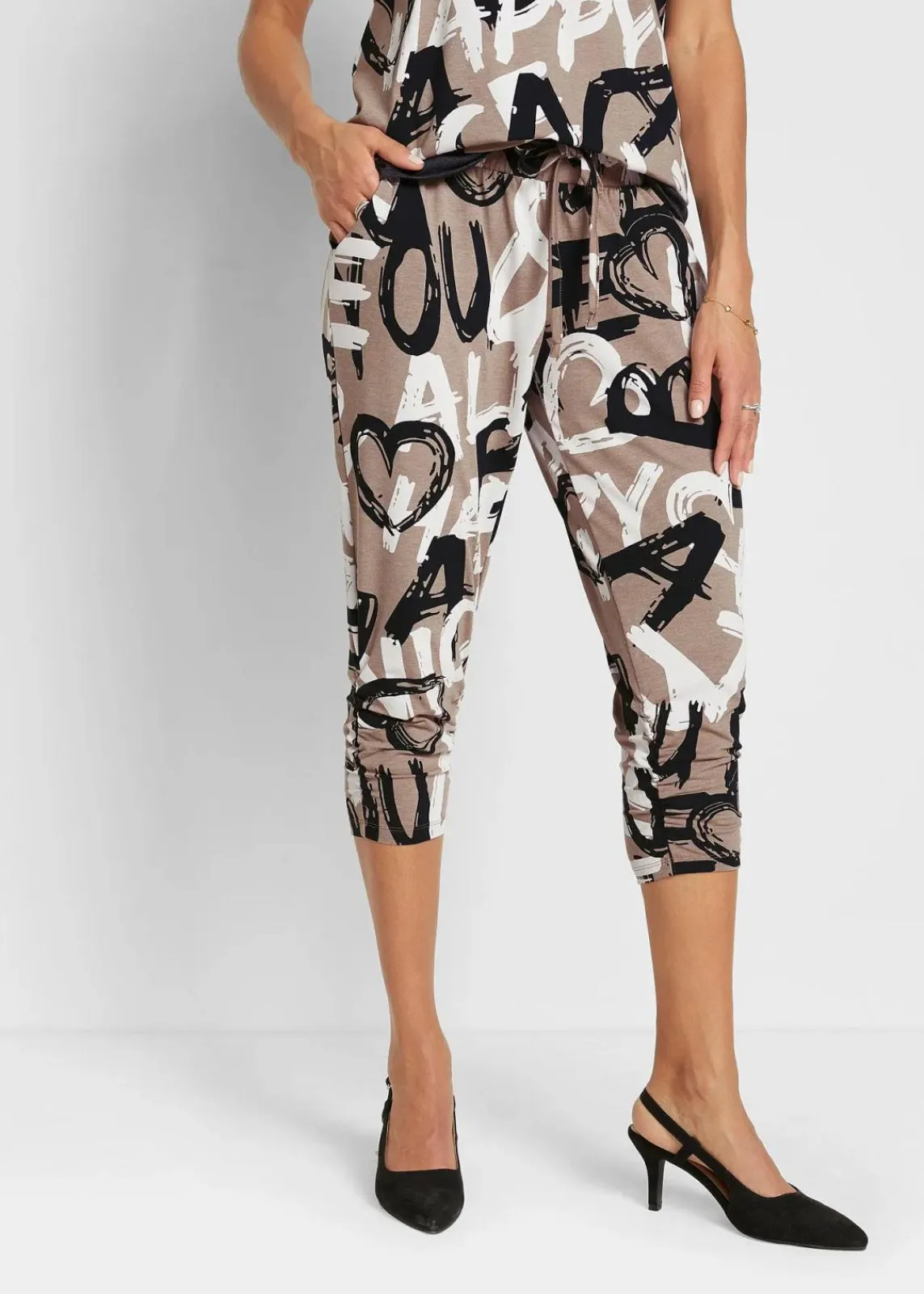 bonprix Bekleidung·Kleider|Hosen^Jersey-Hose taupe / schwarz / weiß bedruckt
