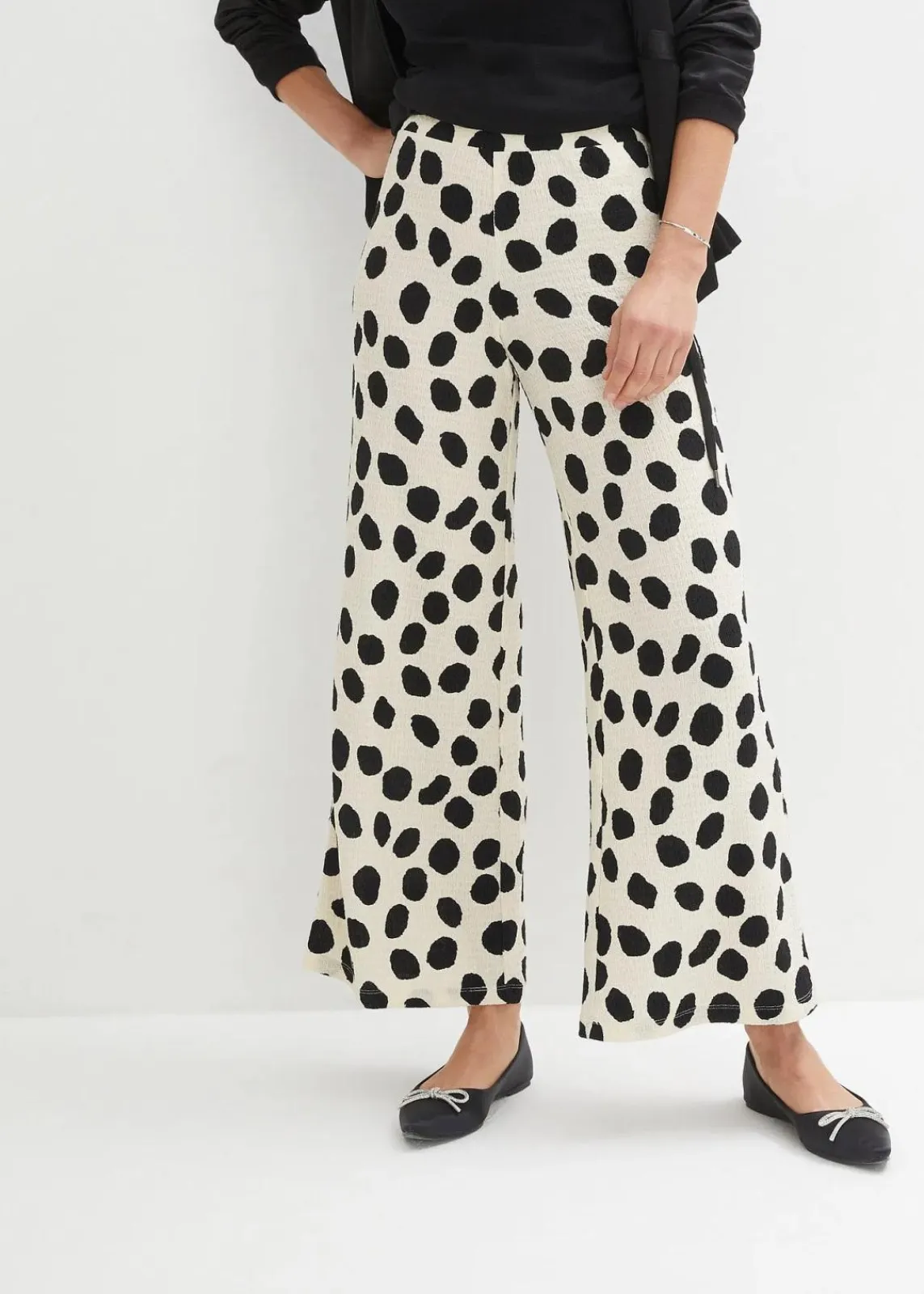 bonprix Bekleidung·Kleider|Hosen^Jersey-Hose kieselbeige/schwarz gepunktet