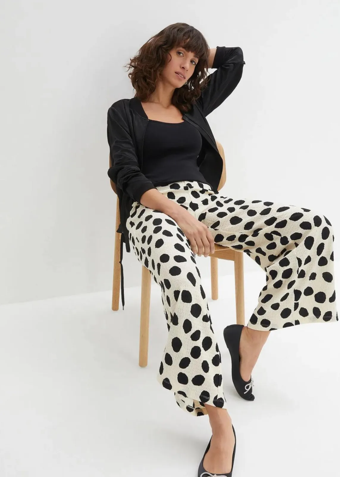 bonprix Bekleidung·Kleider|Hosen^Jersey-Hose kieselbeige/schwarz gepunktet