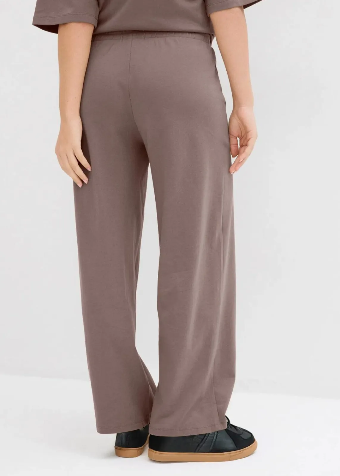 bonprix Bekleidung·Kleider|Nachhaltigere Materialien^Jersey-Hose aus Interlock lehmbraun