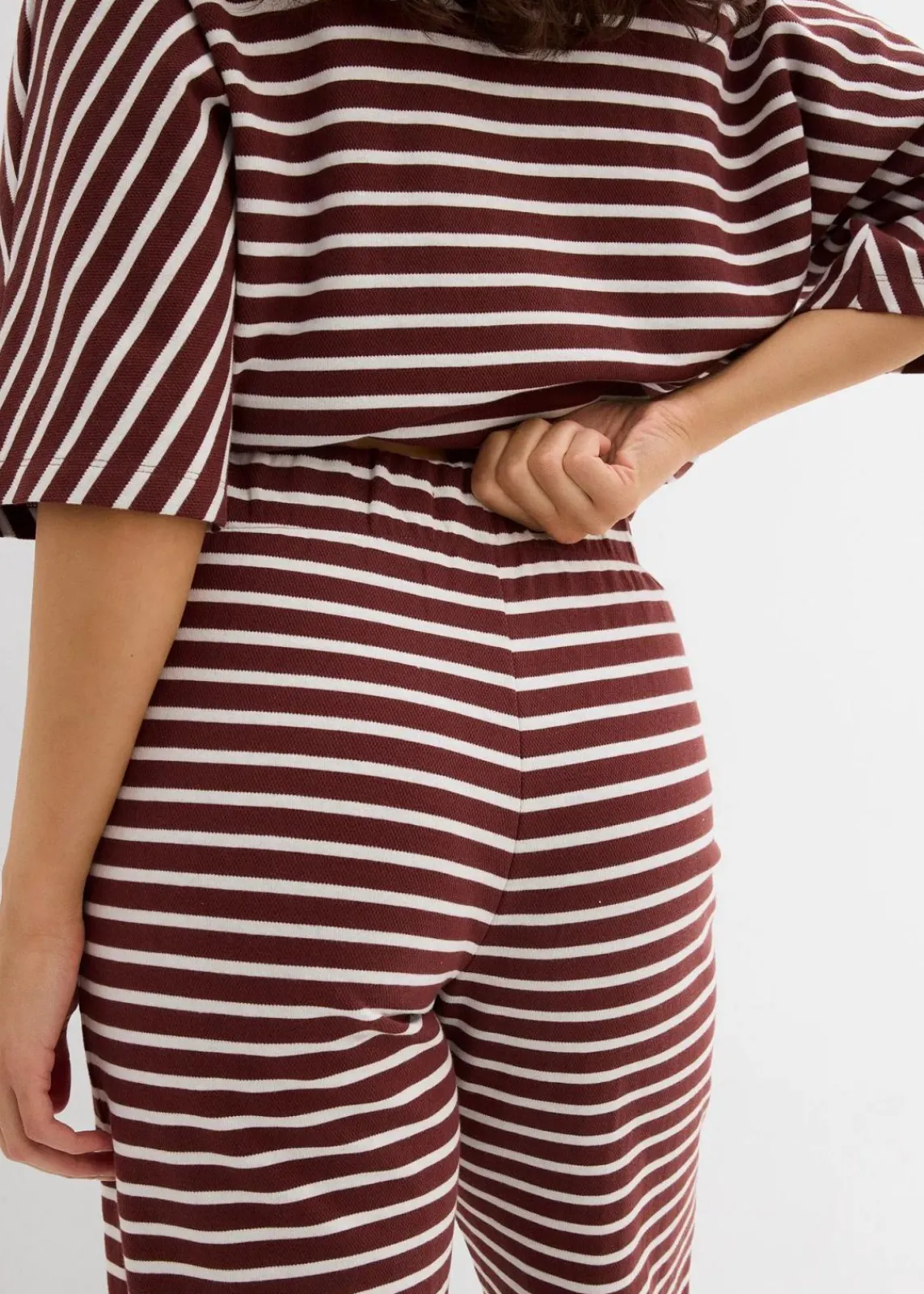 bonprix Bekleidung·Kleider|Hosen^Jersey-Hose aus strukturierter Baumwolle kaffeebraun/wollweiß gestreift