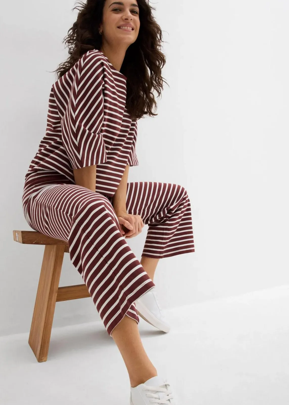 bonprix Bekleidung·Kleider|Hosen^Jersey-Hose aus strukturierter Baumwolle kaffeebraun/wollweiß gestreift