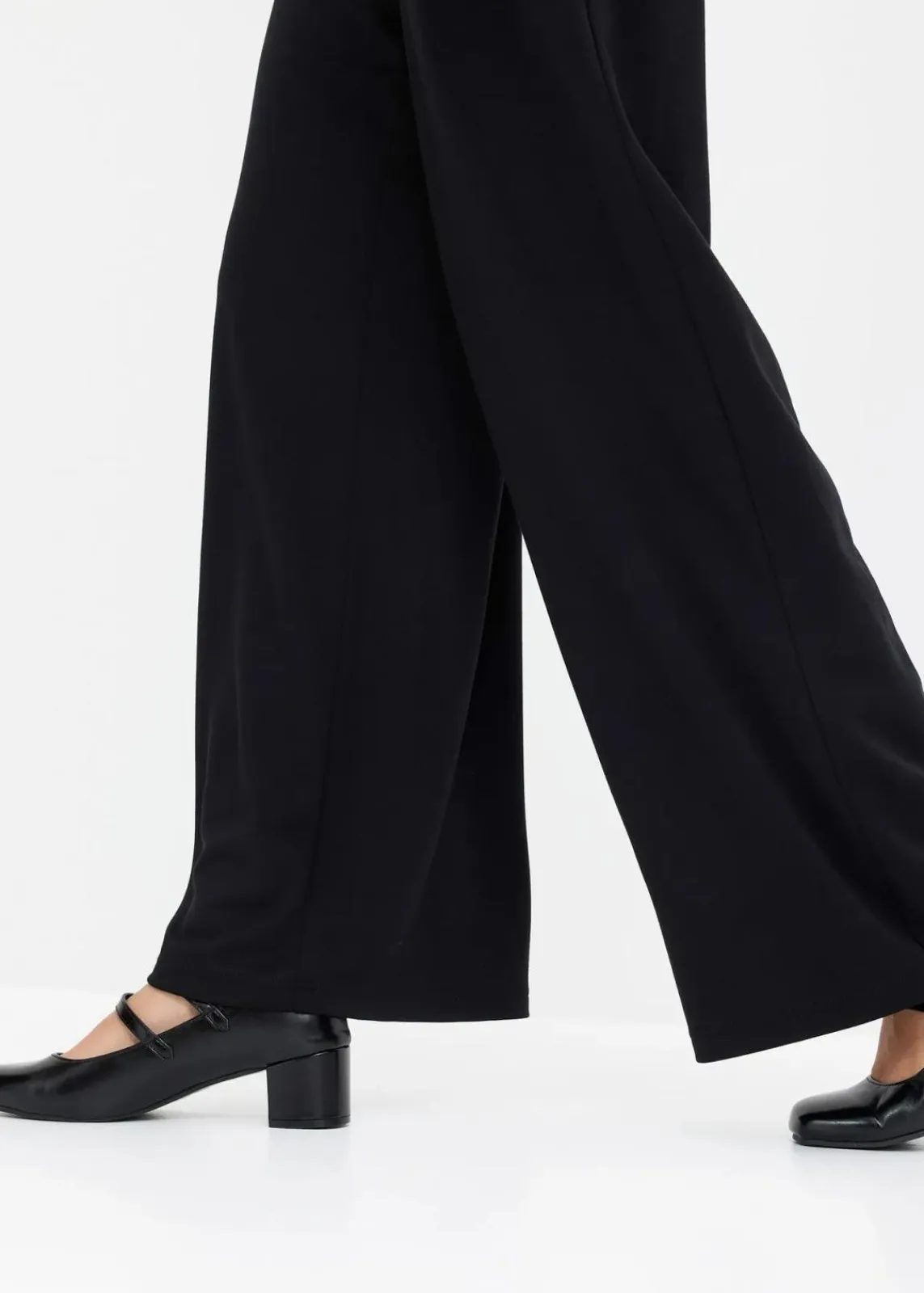 bonprix Hosen|Bekleidung·Kleider^Jersey-Hose mit dekorativem Riegel schwarz