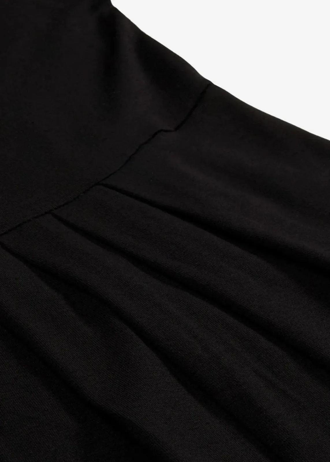 bonprix Bekleidung·Homewear|Jumpsuits^Jersey-Jumpsuit aus fließendem Viskose-Mix schwarz