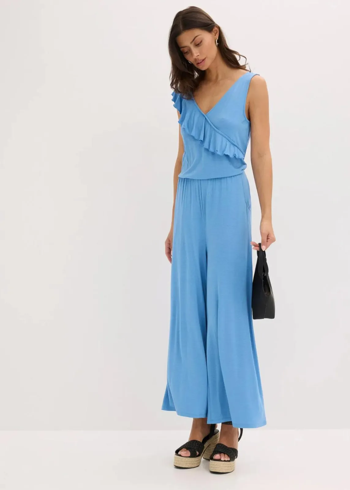 bonprix Bekleidung·Homewear|Jumpsuits^Jersey-Jumpsuit mit Volant mittelblau
