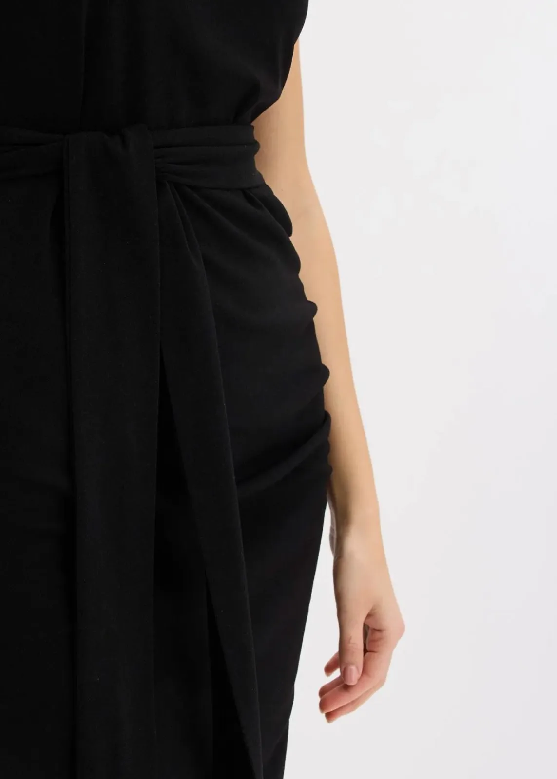 bonprix Nachhaltigere Materialien|Kleider^Jerseykleid schwarz