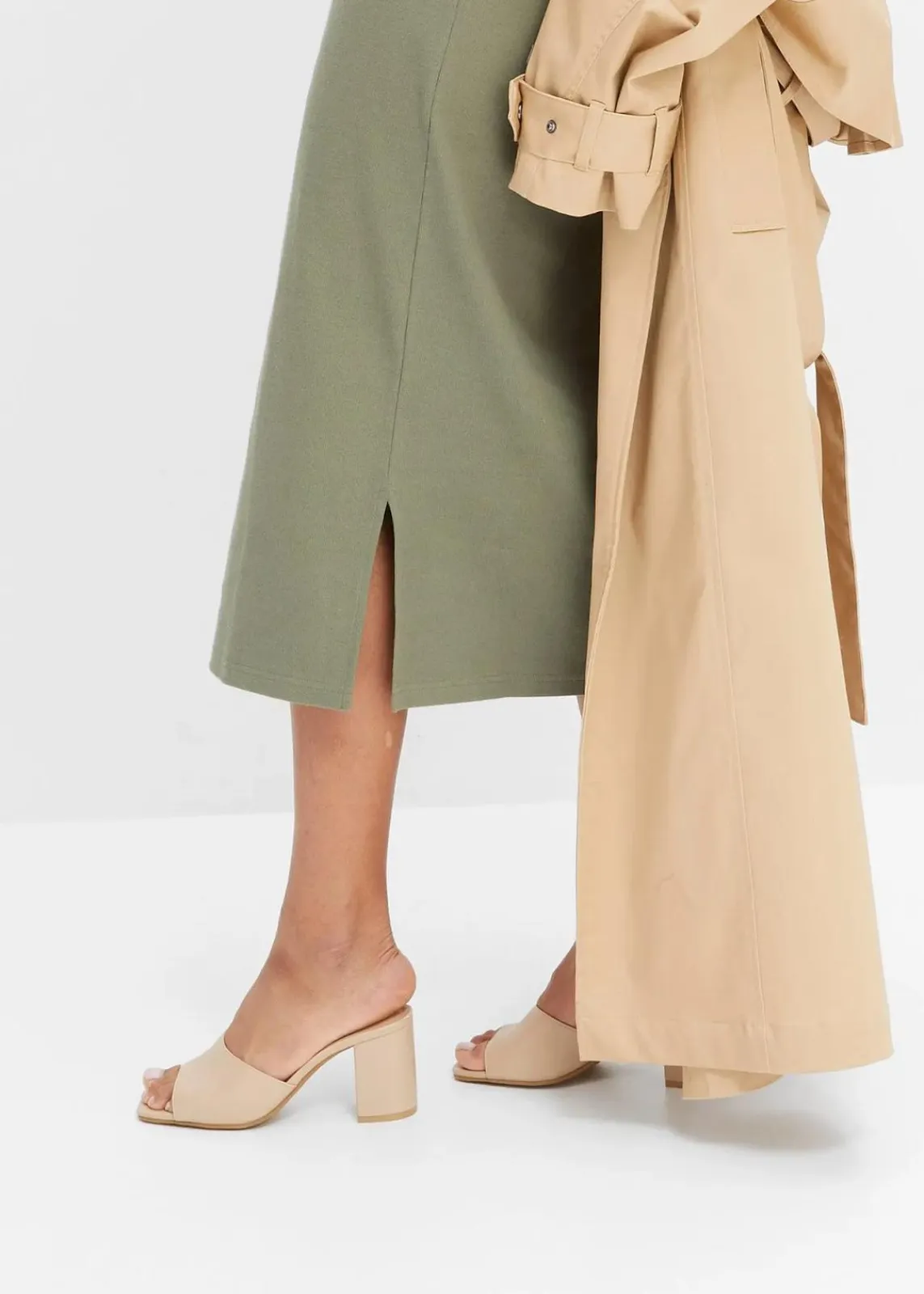 bonprix Kleider|Nachhaltigere Materialien^Jersey-Kleid aus Baumwolle mit Stretch oliv