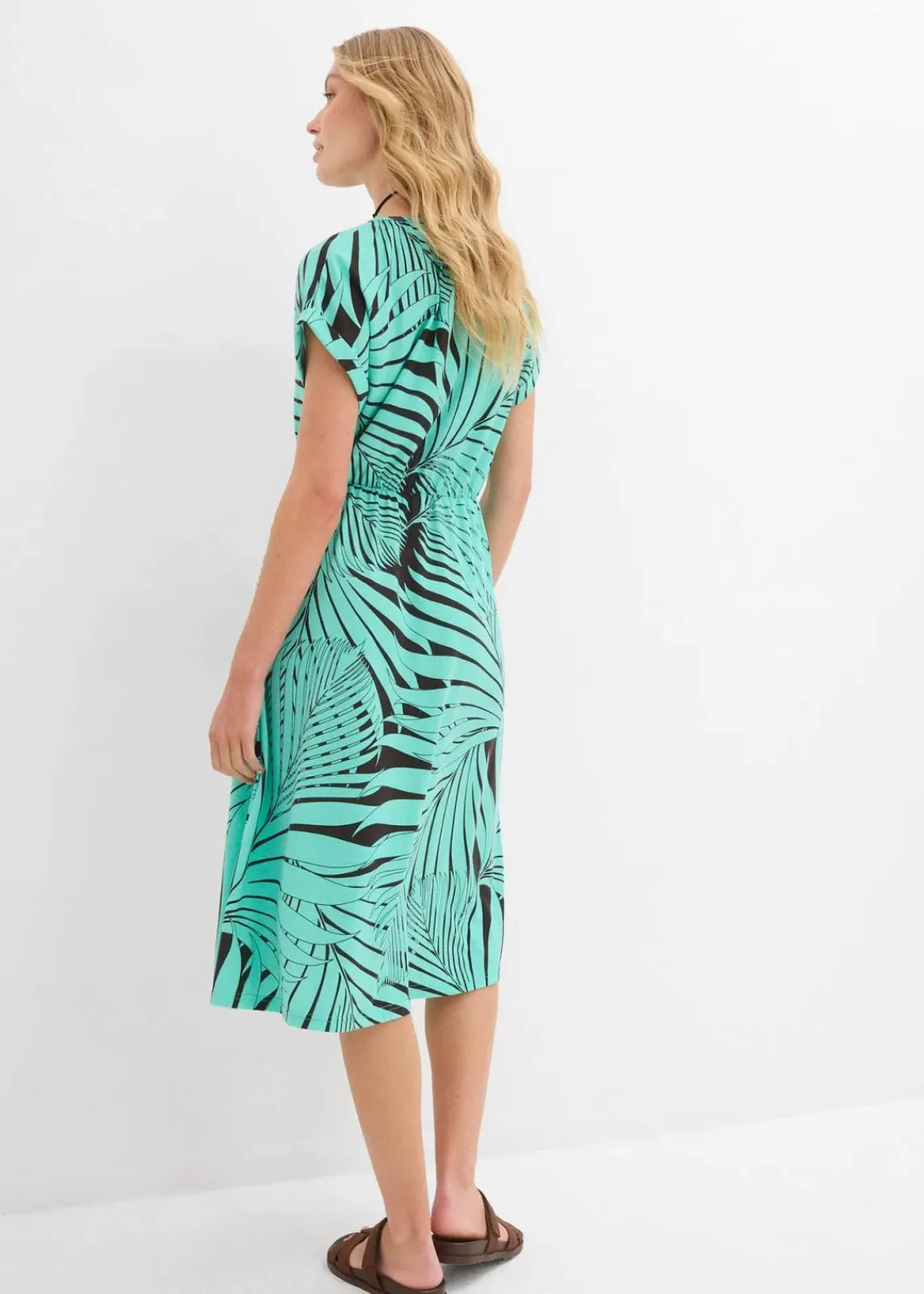 bonprix Nachhaltigere Materialien|Kleider^Jerseykleid aus fließendem Viskose-Mix dunkelbraun/mentholblau bedruckt