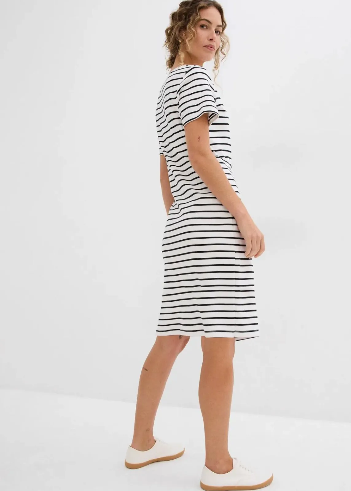 bonprix Nachhaltigere Materialien|Kleider^Jerseykleid aus reiner Baumwolle wollweiß/schwarz gestreift