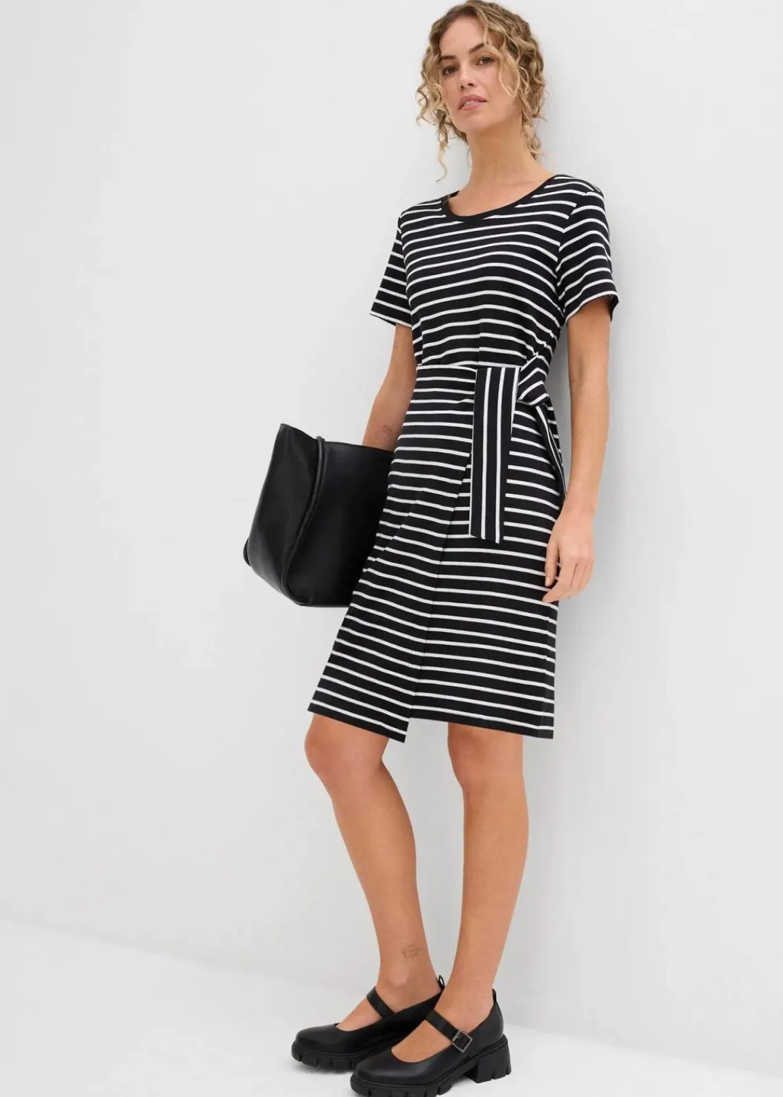 bonprix Bekleidung·Pullover & Strickjacken|Kleider^Jerseykleid aus reiner Baumwolle schwarz/wollweiß gestreift
