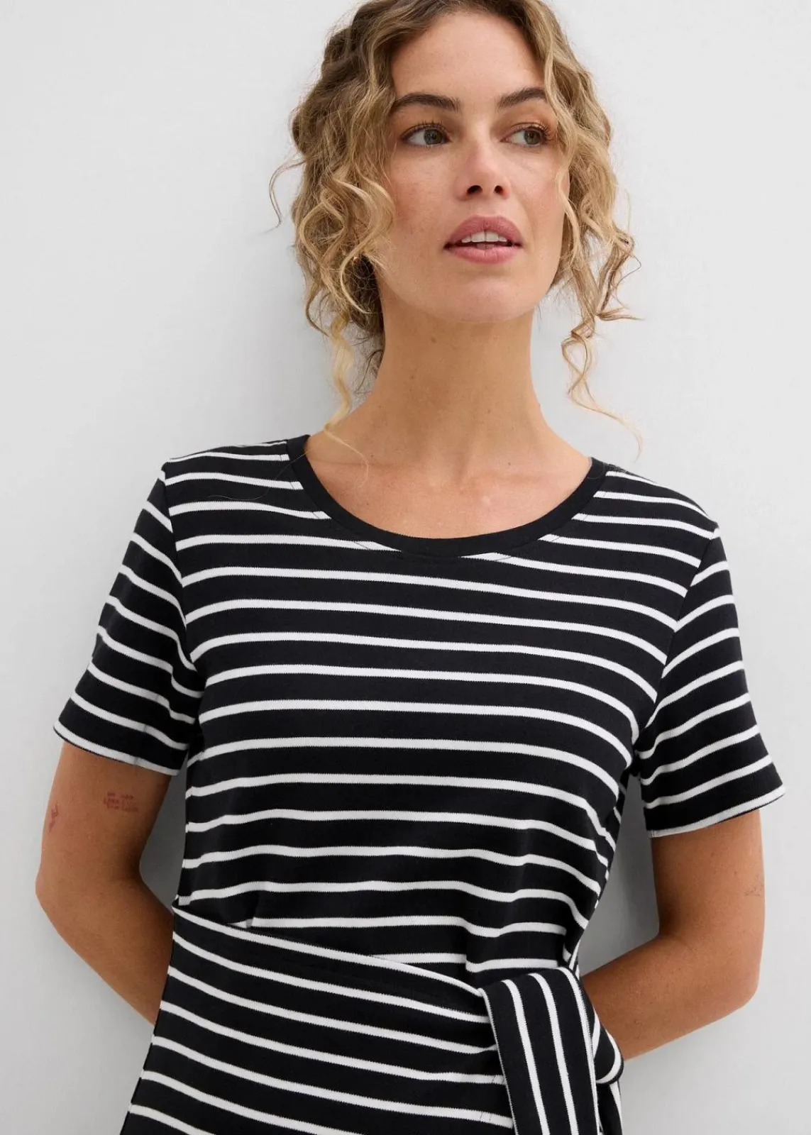 bonprix Bekleidung·Pullover & Strickjacken|Kleider^Jerseykleid aus reiner Baumwolle schwarz/wollweiß gestreift