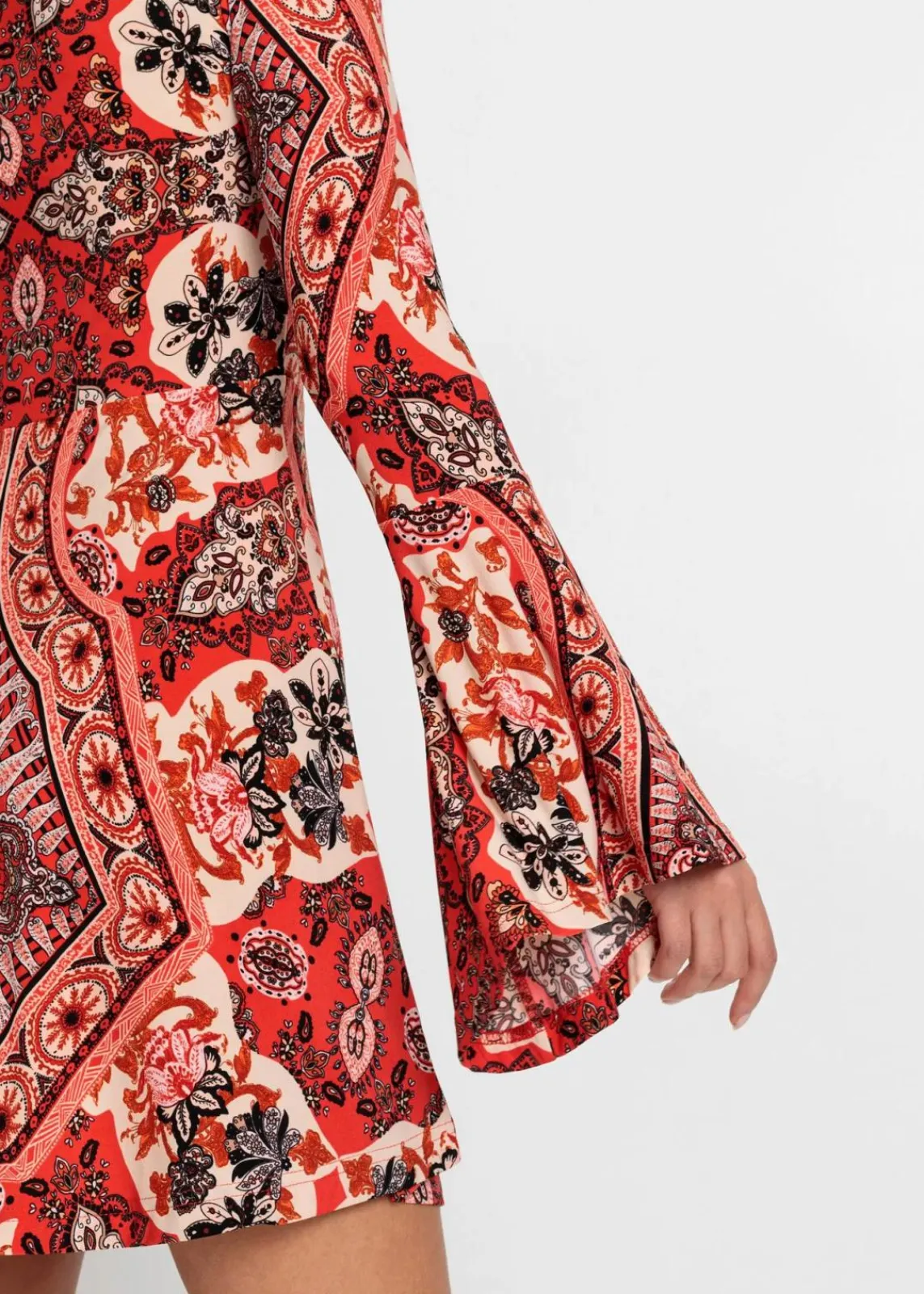 bonprix Bekleidung·Pullover & Strickjacken|Nachhaltigere Materialien^Jerseykleid mit Stehkragen und Volant-Ärmel rot/beige bedruckt